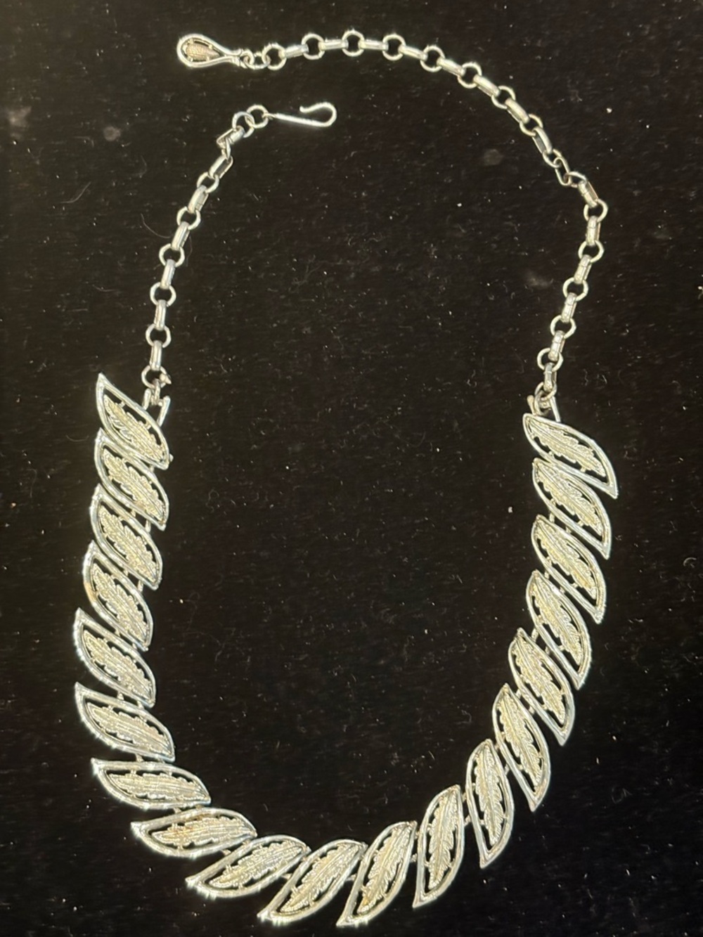 Silver Leaf-Link Statement Necklace - Women Jewelry Vintage
